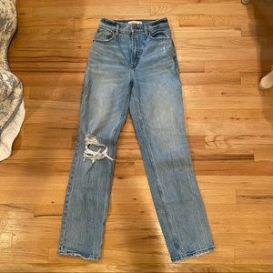 Abercrombie “The 90s Straight” Ultra High Rise Curve Love Jean